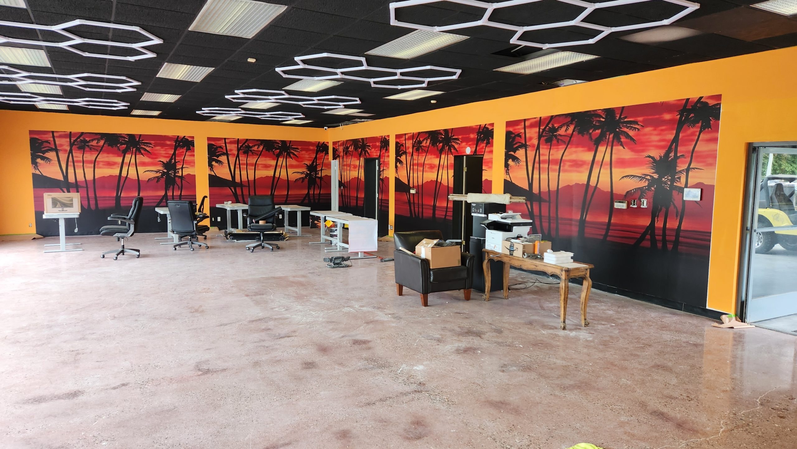 Office in Dealership thousand oaks