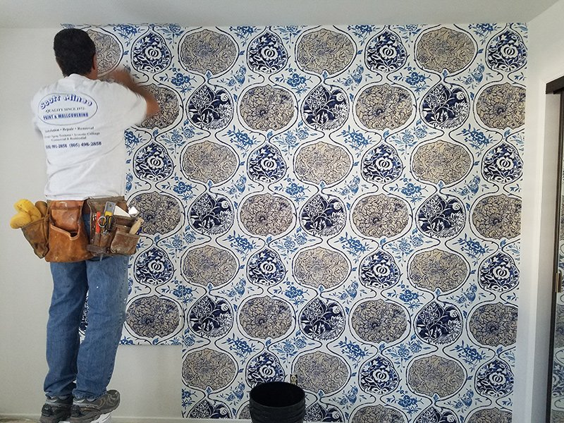 Stunning feature wall after wallpaper installation